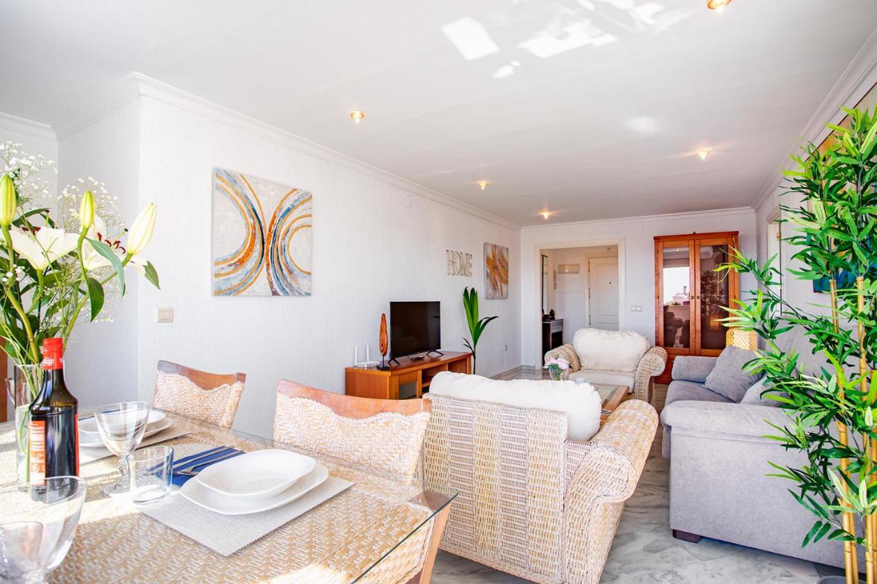 Apartamento frente al mar con increíbles piscinas Benalmádena Exterior foto